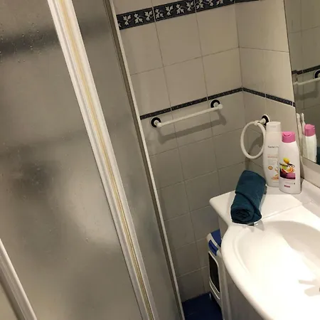 Clasico Y Funcional Vivienda Turistica Centro Bilbau